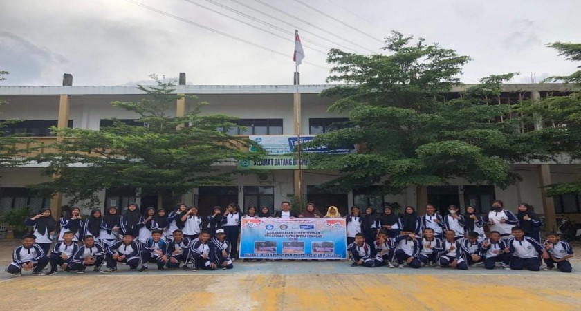 Latihan Dasar Kepemimpinan Siswa OSIS SMP Negeri 54 Batam